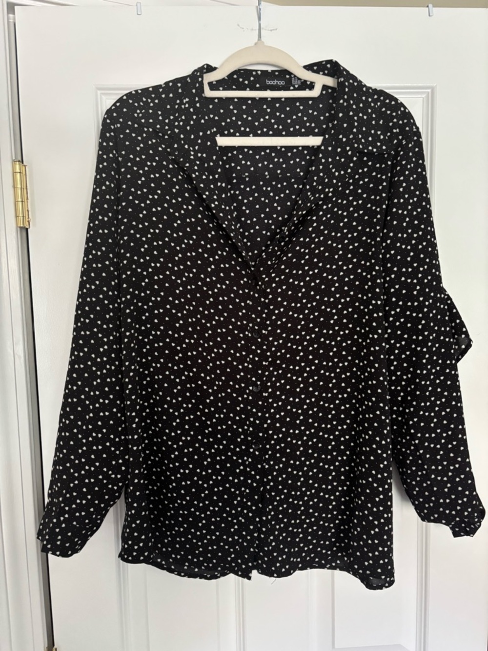 Boohoo Black Heart-Print Button Front Blouse
